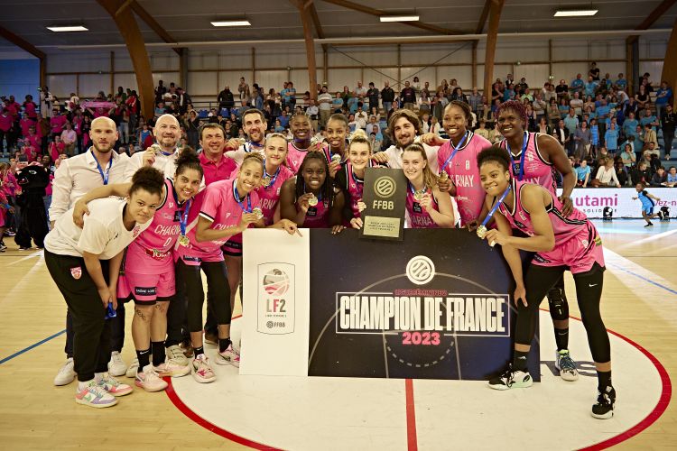 Charnay retrouve l'élite